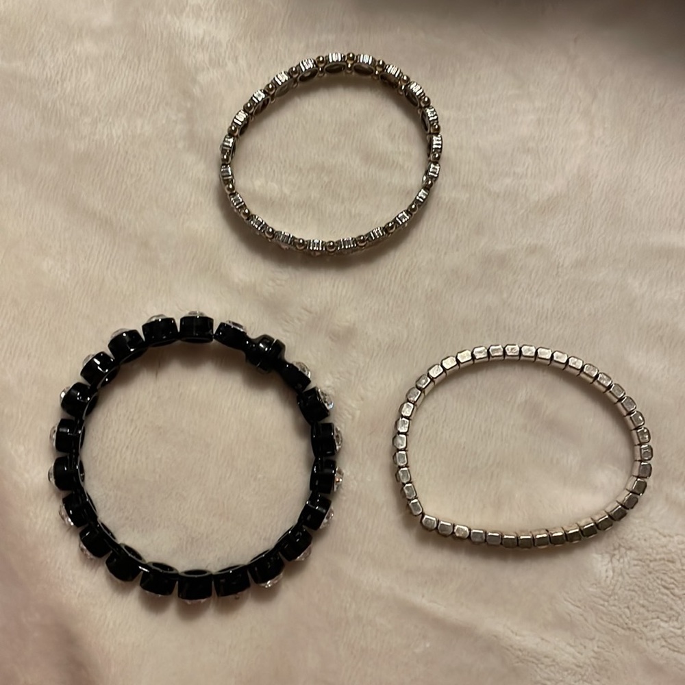 Tennis bracelets - Picture 3 of 6